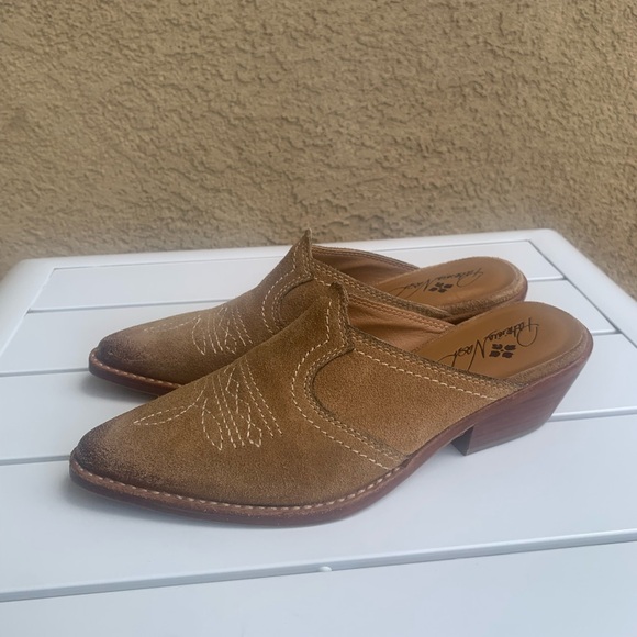 Patricia Nash slip on mules brown tan suede size 6 - Picture 4 of 15
